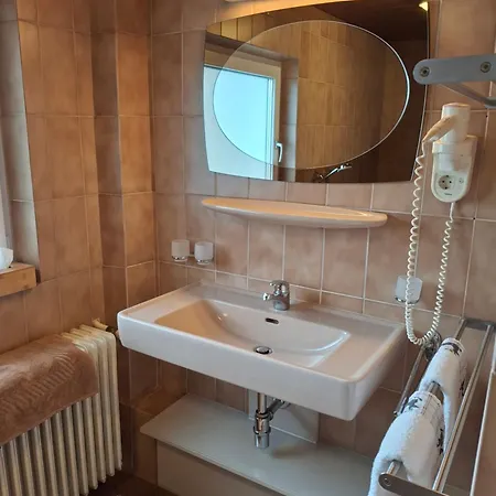 ريتزل شقة فغن